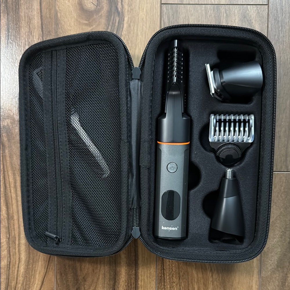 Black and Orange Grooming Kit